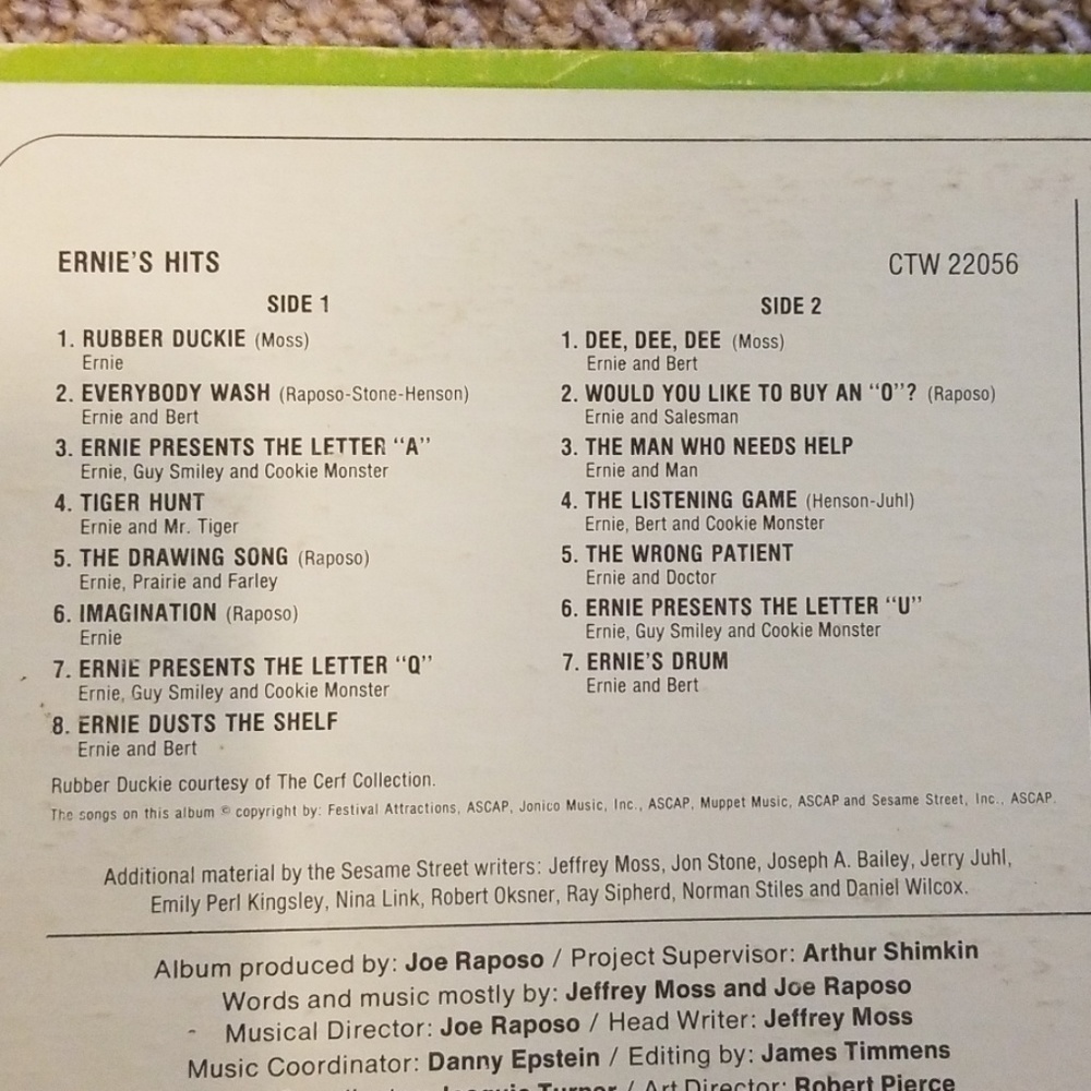 🥳🥳 VINTAGE Sesame Street Vinyl - Ernie's Hits - Picture 3 of 3